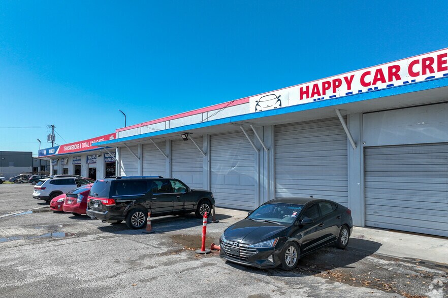 More Photos Of 12113 Garland Rd, Dallas Auto Repair For Sale
