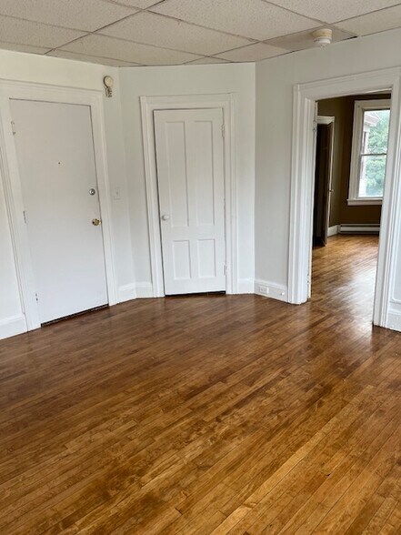 More Photos Of 51 Griswold St, Meriden Apartments For Sale