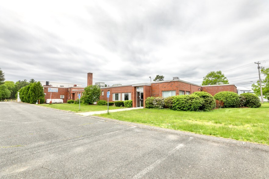 More Photos Of 109 Apremont Way, Westfield Manufacturing For Lease