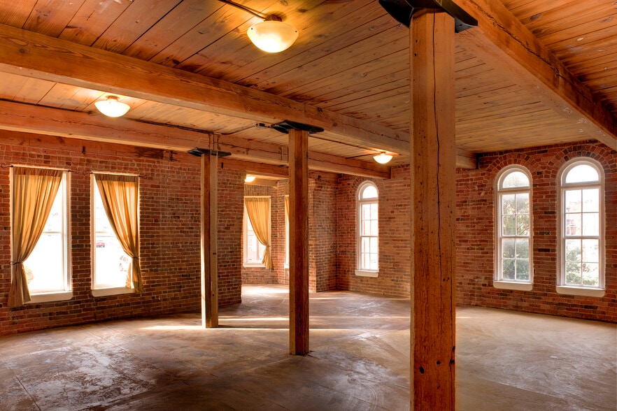 More Photos Of 310 E Third St, Winston-Salem Office Residential For Sale