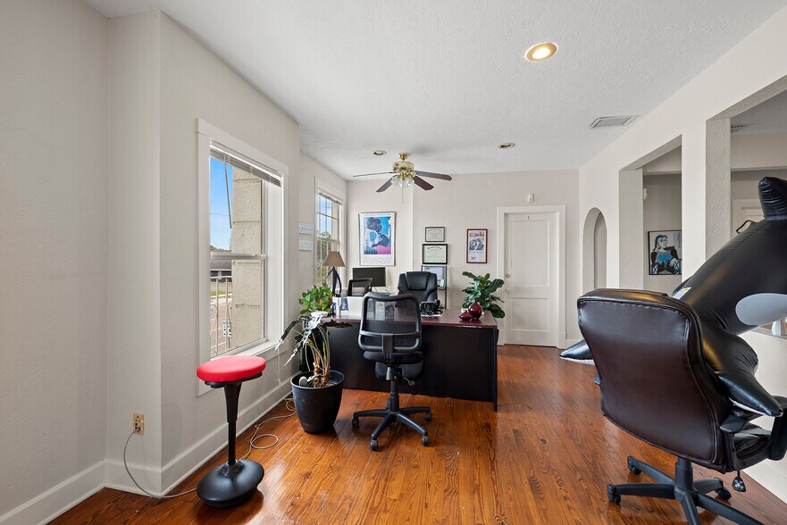 More Photos Of 7024 Central Ave, Saint Petersburg Medical For Lease