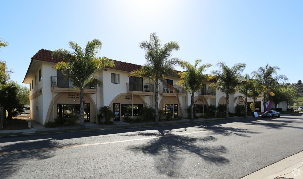 More Photos Of 560 Greenbrier Dr, Oceanside Unknown For Lease