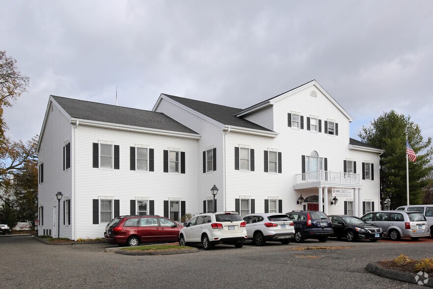 More Photos Of 1 Park St, Norwalk Loft Creative Space For Lease