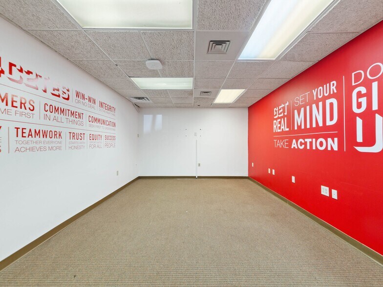 More Photos Of 86 Asheland Ave, Asheville Medical For Lease