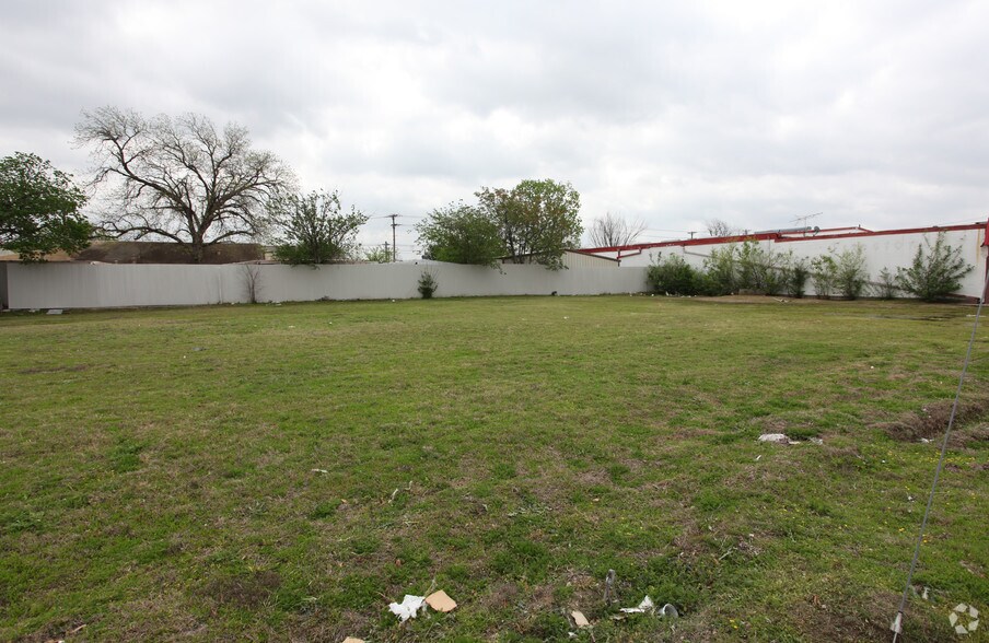 More Photos Of 14020 N Stemmons Fwy, Dallas Land For Sale