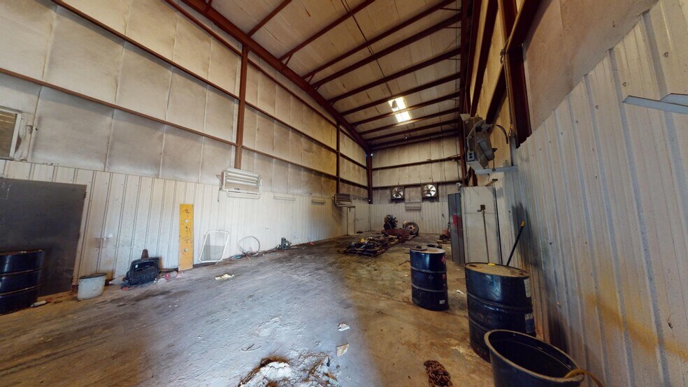 More Photos Of 11708 GA Highway 24 W, Sandersville Warehouse For Sale