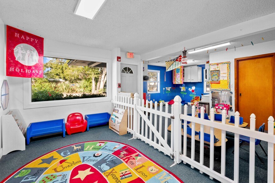 More Photos Of 5301 Memorial Hwy, Tampa Daycare Center For Sale