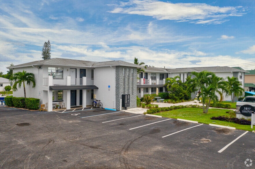More Photos Of 3817 Del Prado Blvd S, Cape Coral Apartments For Sale