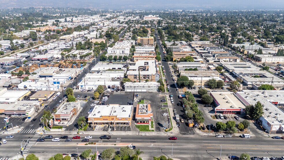 More Photos Of 21201 Sherman Way, Canoga Park Fast Food For Sale