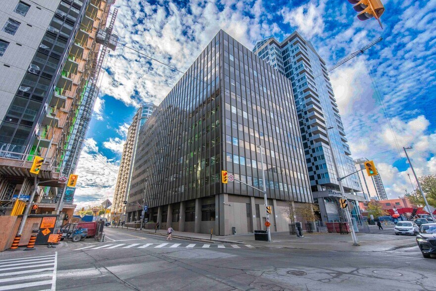 More Photos Of 400 Cumberland St, Ottawa Office For Sale