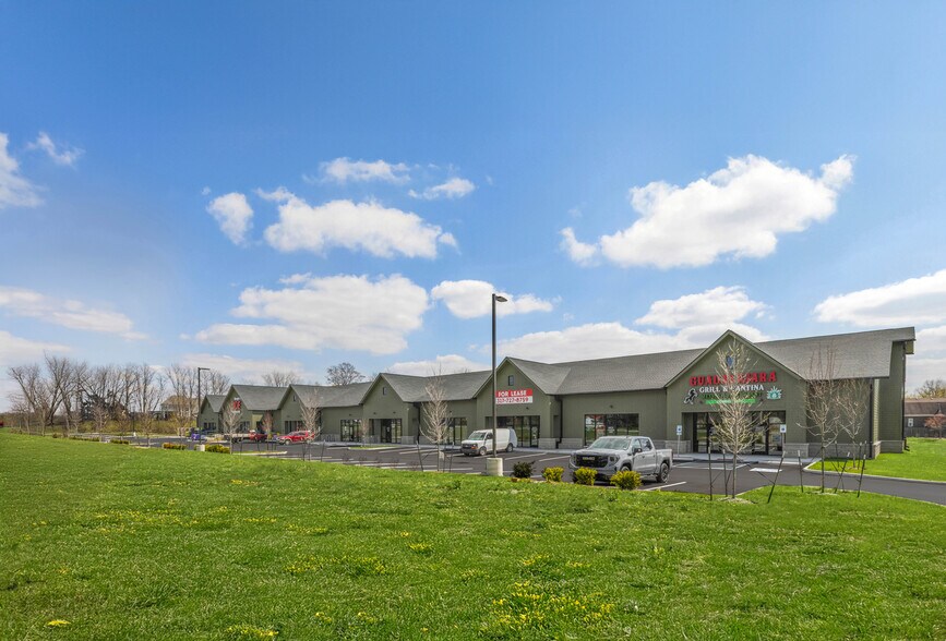 More Photos Of 7010 Five Points Rd, Indianapolis Storefront For Lease