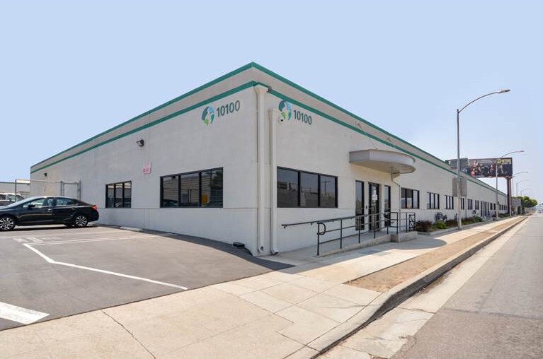 Primary Photo Of 10100 Aviation Blvd, Los Angeles Warehouse For Lease