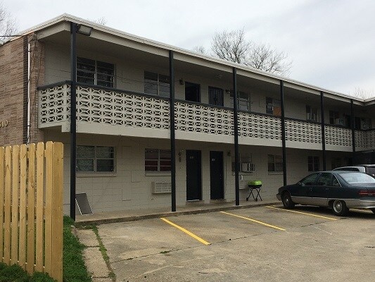 More Photos Of 2810 Fairwest St, Montgomery Apartments For Sale