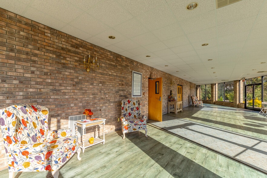 More Photos Of 4501 Oak Hill Rd, Chattanooga Religious Facility For Sale