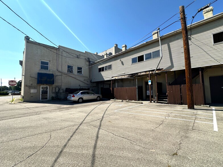 More Photos Of 1-17 E Central Ave, West Carrollton Storefront Retail Residential For Sale