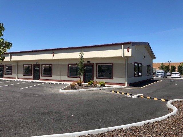 Primary Photo Of 585 Stevens Dr, Richland Storefront For Lease