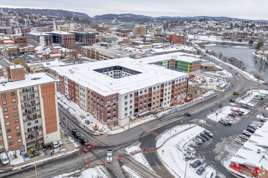 More Photos Of 140 S 4th St, Easton Apartments For Lease