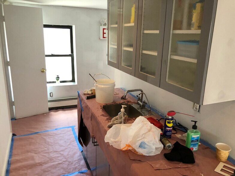 More Photos Of 206 W 23rd St, New York Loft Creative Space For Lease