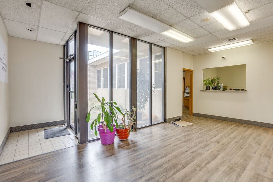 More Photos Of 1212 W El Paso St, Fort Worth Loft Creative Space For Sale