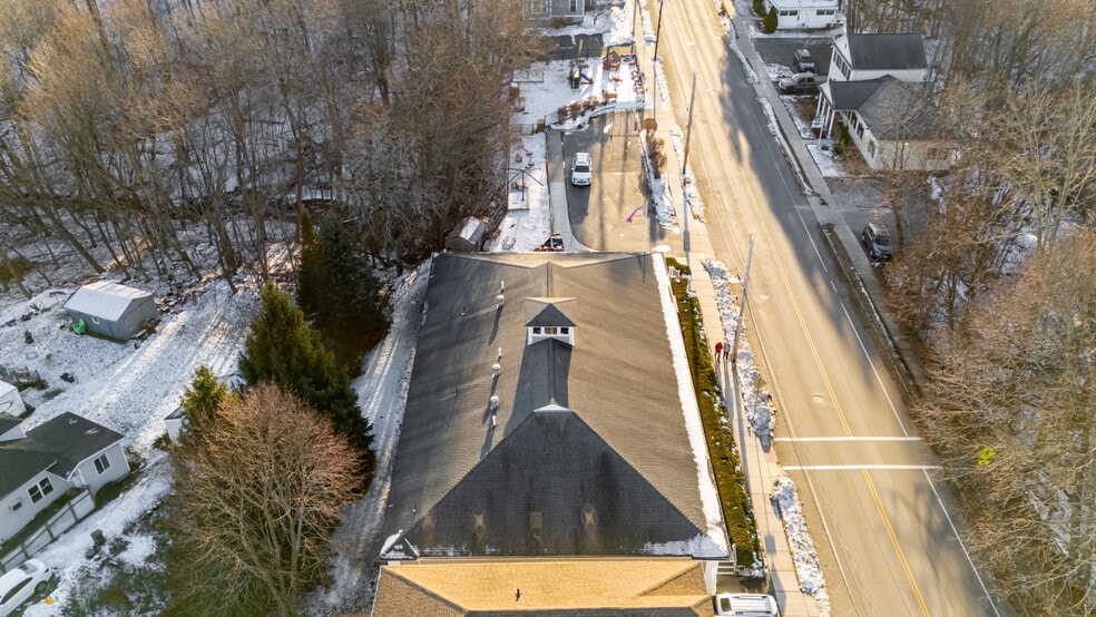 More Photos Of 36 Sparhawk St, Amesbury Daycare Center For Sale