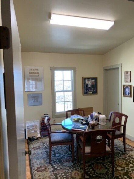 More Photos Of 1800 Mccullough Ave, San Antonio Office For Sale