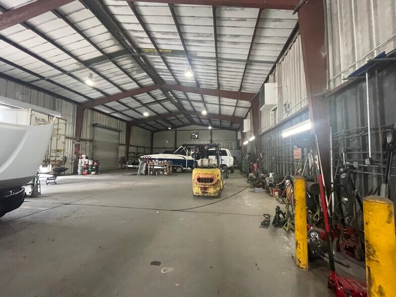 More Photos Of 4501 SE 95th St, Ocala Industrial For Lease