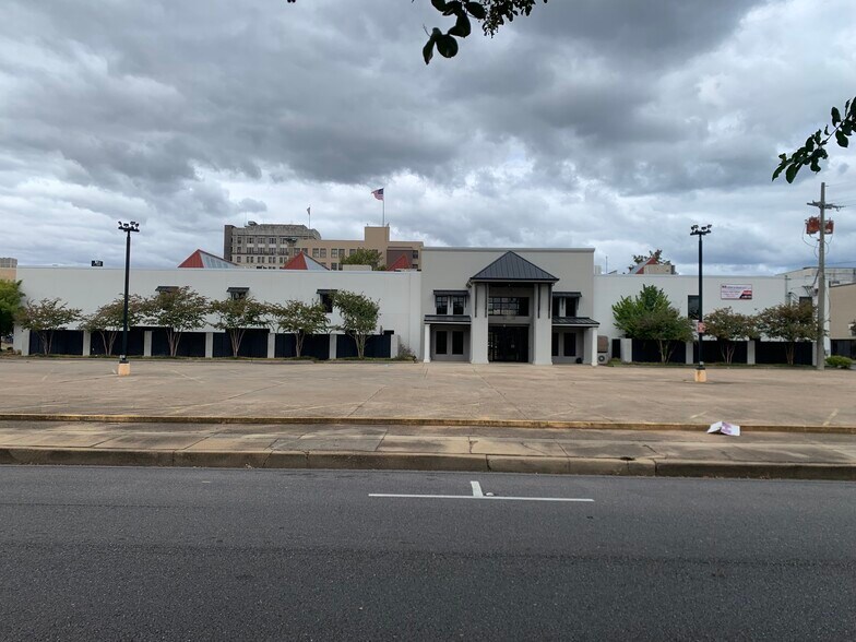 More Photos Of 1201 3rd St, Alexandria Office For Sale