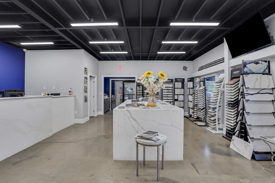 More Photos Of 1385 English St NW, Atlanta Warehouse For Sale