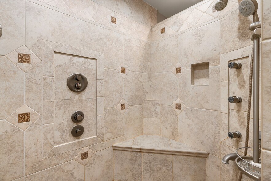 More Photos Of 2355 Jackson League Cir, Brenham Lodge Meeting Hall For Sale