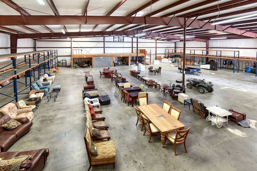 More Photos Of 1877 Witt Rd, Frisco Warehouse For Sale