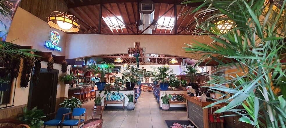 More Photos Of 3298 Highland Dr, Salt Lake City Restaurant For Sale