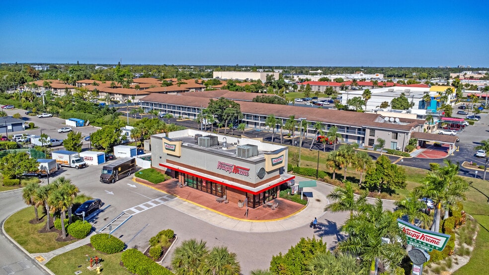 More Photos Of 4904 S Cleveland Ave, Fort Myers Freestanding For Sale