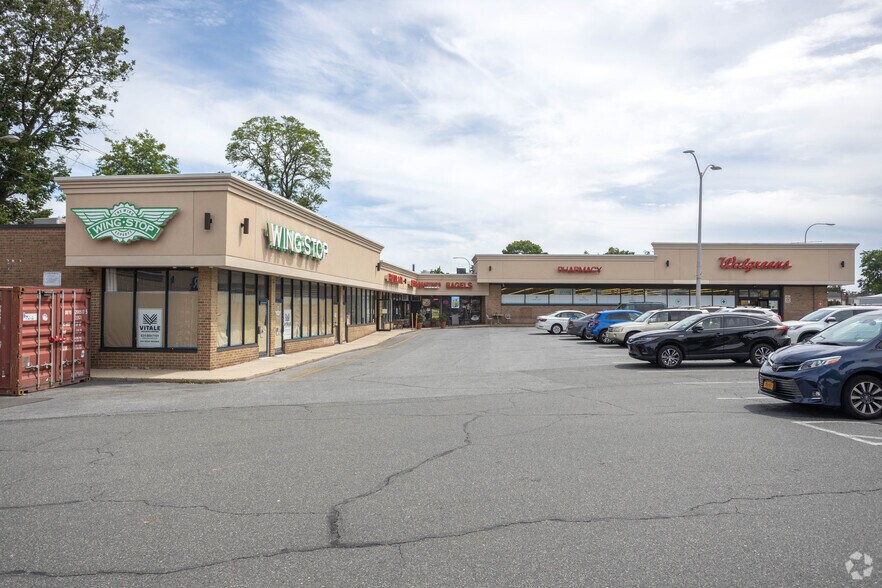 More Photos Of 1397-1415 Hempstead Tpke, Elmont Unknown For Lease