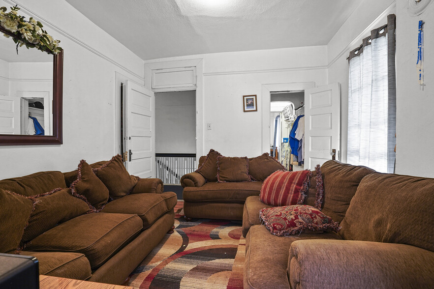 More Photos Of 1207 E Rio Grande Ave, El Paso Multifamily For Sale