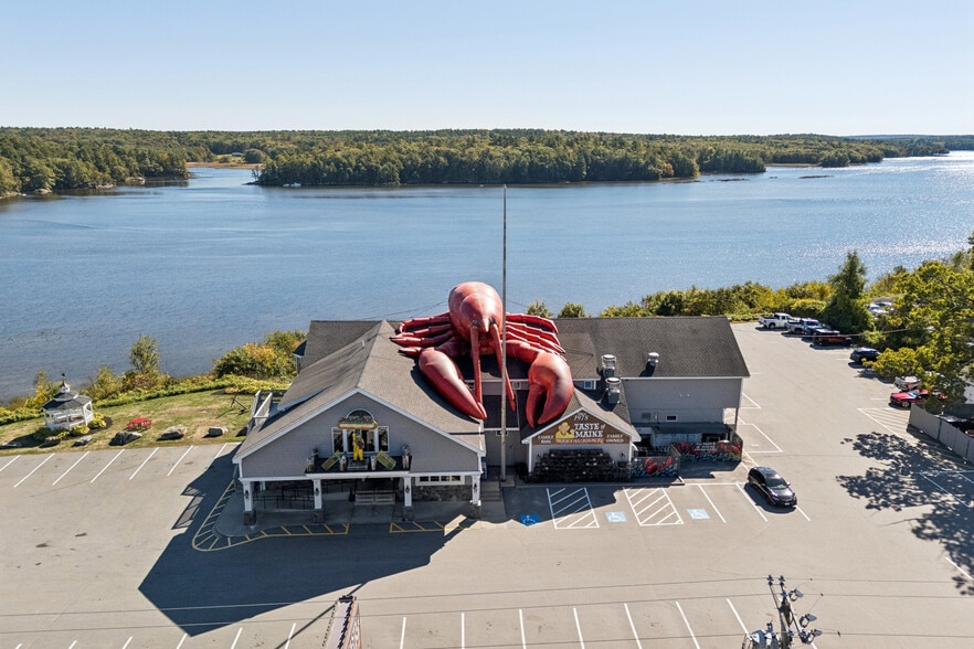 More Photos Of 161 Main St, Woolwich Restaurant For Sale