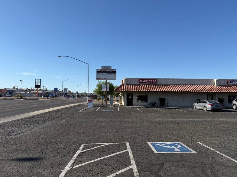 Primary Photo Of 2065 Highway 95, Bullhead City Storefront For Lease
