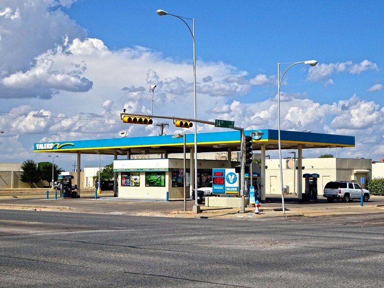 More Photos Of 3311 Avenue Q, Lubbock Convenience Store For Sale