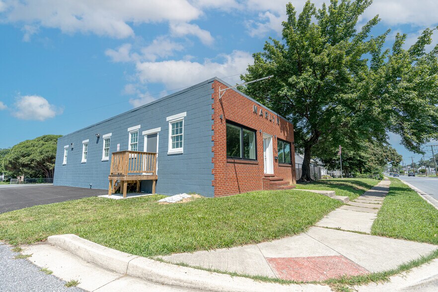 More Photos Of 730 S Marlyn Ave, Essex Flex For Lease