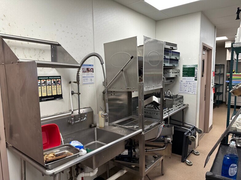 More Photos Of 1 Carlton Ave SE, Grand Rapids Apartments For Lease