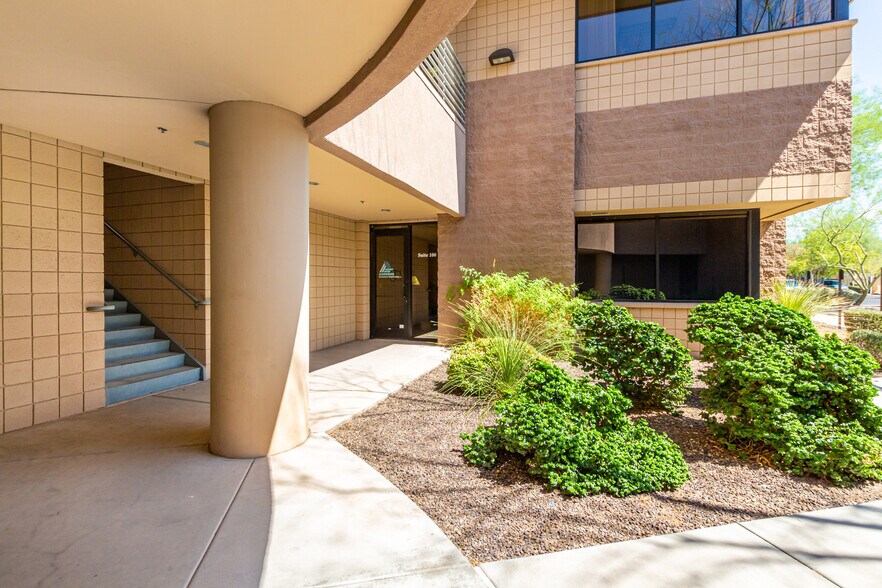 More Photos Of 1838 W Parkside Ln, Phoenix Office For Sale