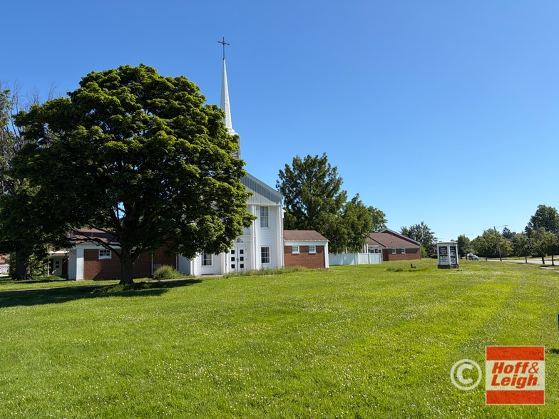 More Photos Of 13812 Bellaire Rd, Cleveland Religious Facility For Sale
