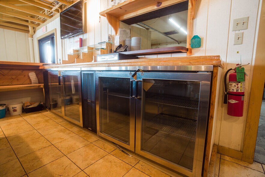 More Photos Of 720 N Wisconsin Ave, Elkhorn Restaurant For Sale