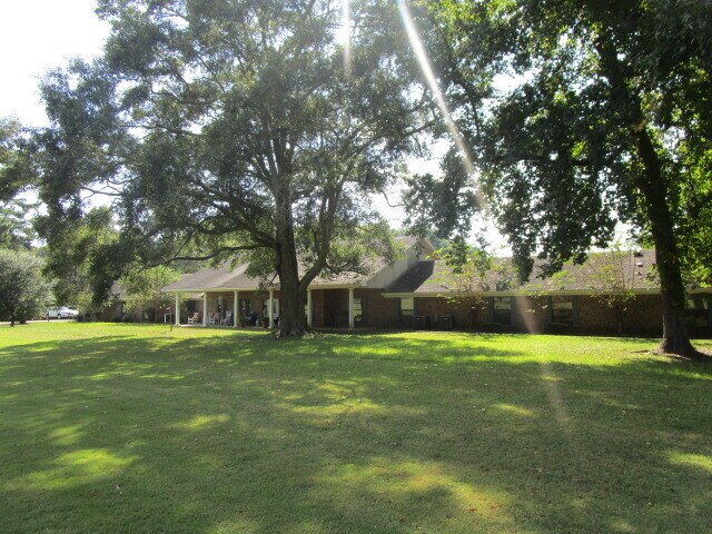 More Photos Of 370 Roy Beall Dr, Luverne Healthcare For Sale