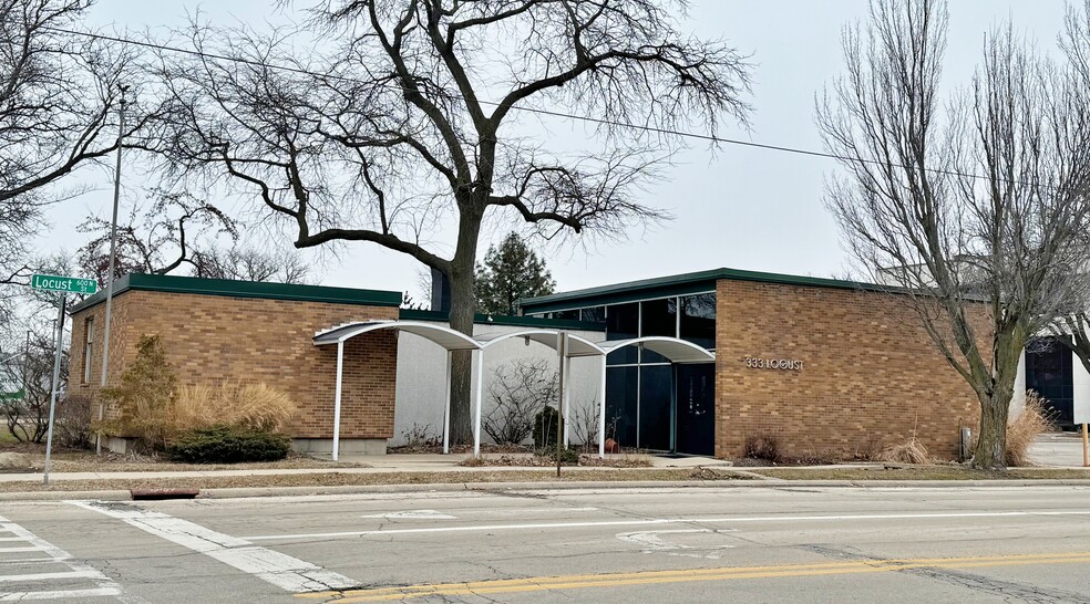 Primary Photo Of 333 Locust St, Rockford Office For Lease