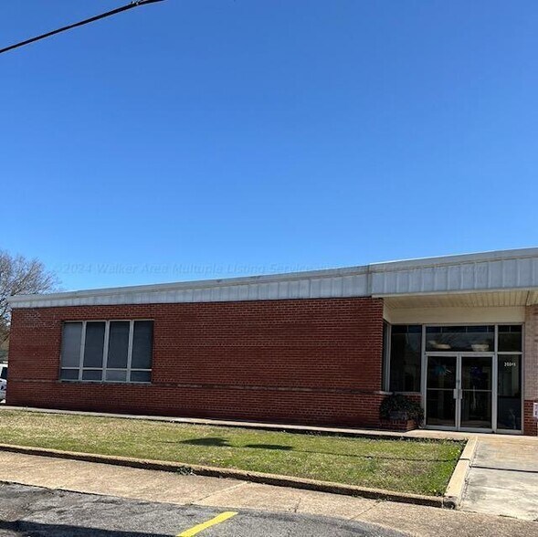 More Photos Of 170 3rd Ave NW, Carbon Hill Post Office For Sale