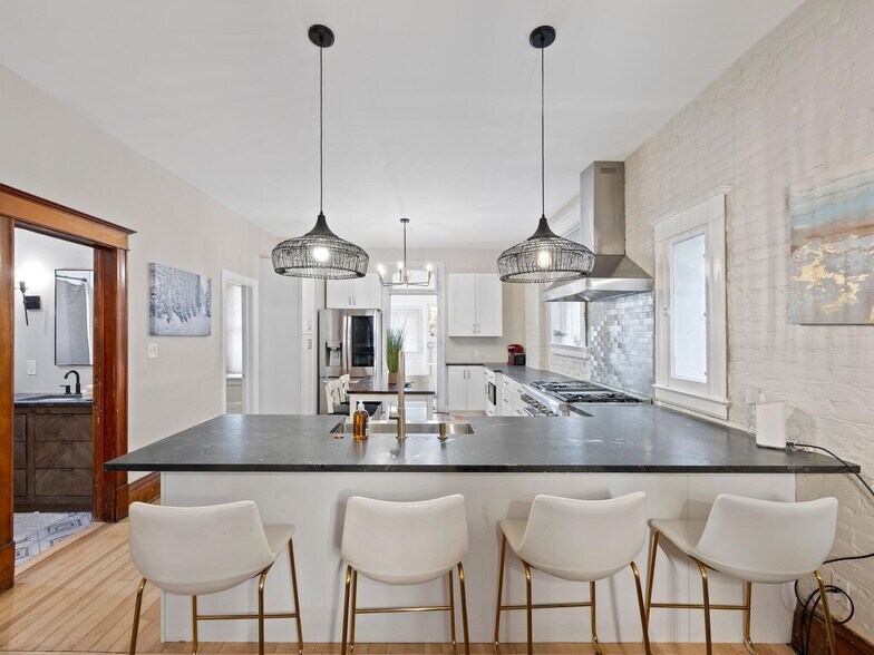 More Photos Of 1554 N Pennsylvania St, Denver Apartments For Sale