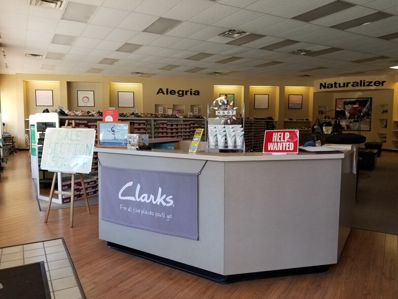 More Photos Of 10589 N Kings Hwy, Myrtle Beach Freestanding For Lease