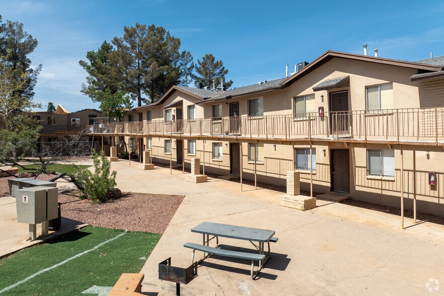 More Photos Of 93 Kings Way, Sierra Vista Apartments For Sale