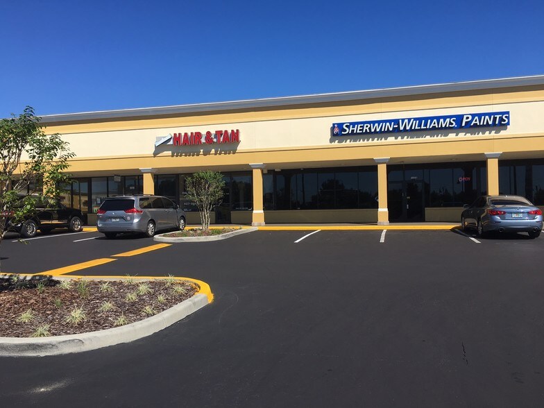 More Photos Of 921 W Orange Blossom Trl, Apopka General Retail For Lease
