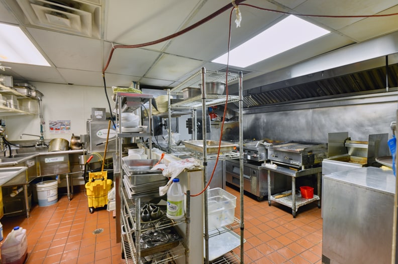 More Photos Of 12 W Peachtree Pl, Atlanta Storefront For Sale